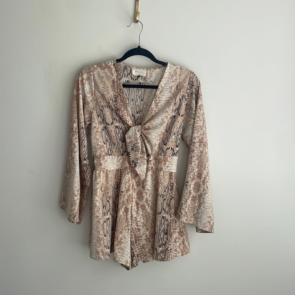 BNDI romper from Bevelo